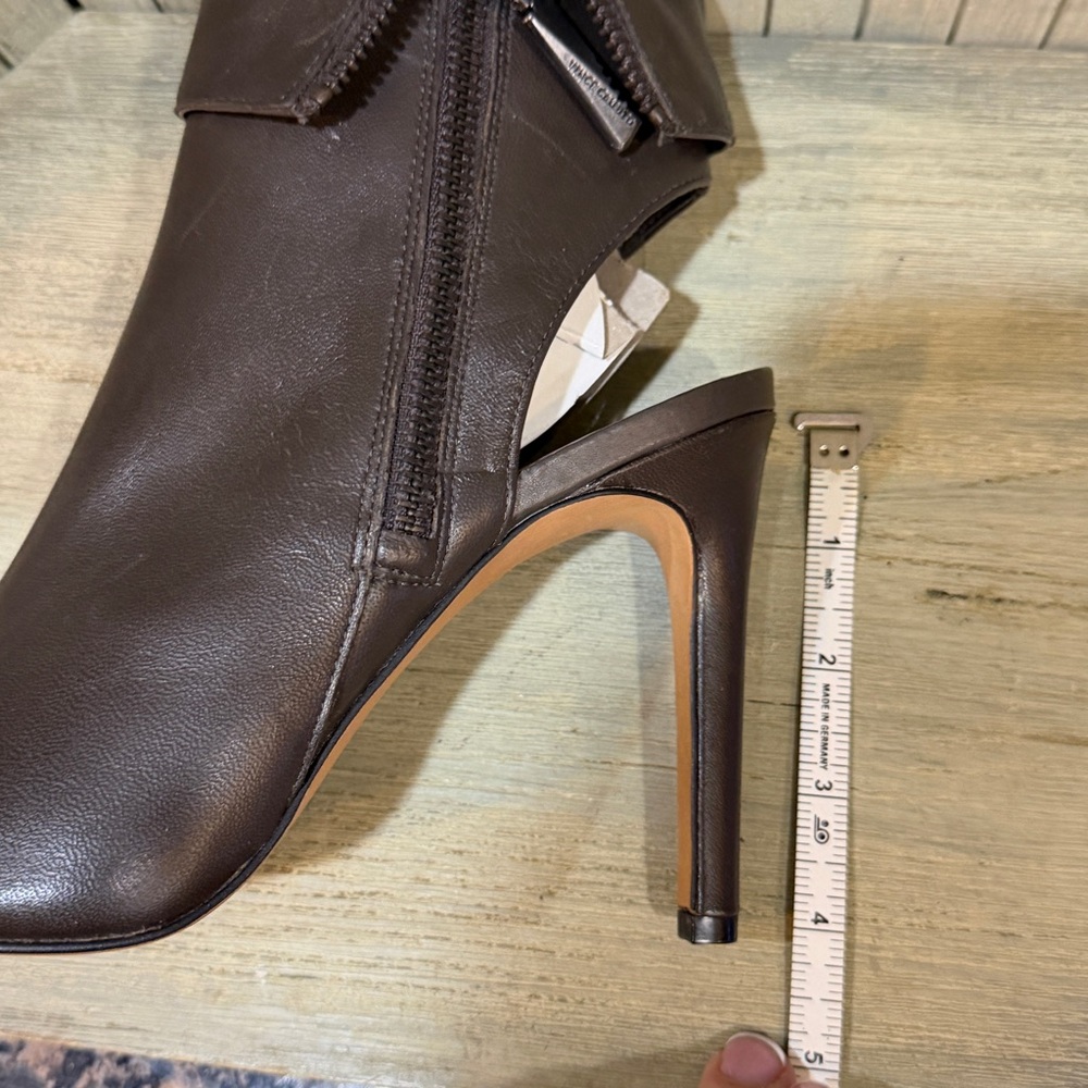 New Vince Camuto Grey Leather Peep-Toe Ankle Heels 7M - Picture 11 of 11